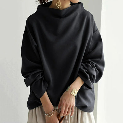 Chic long-sleeved sweater for women in an elegant style