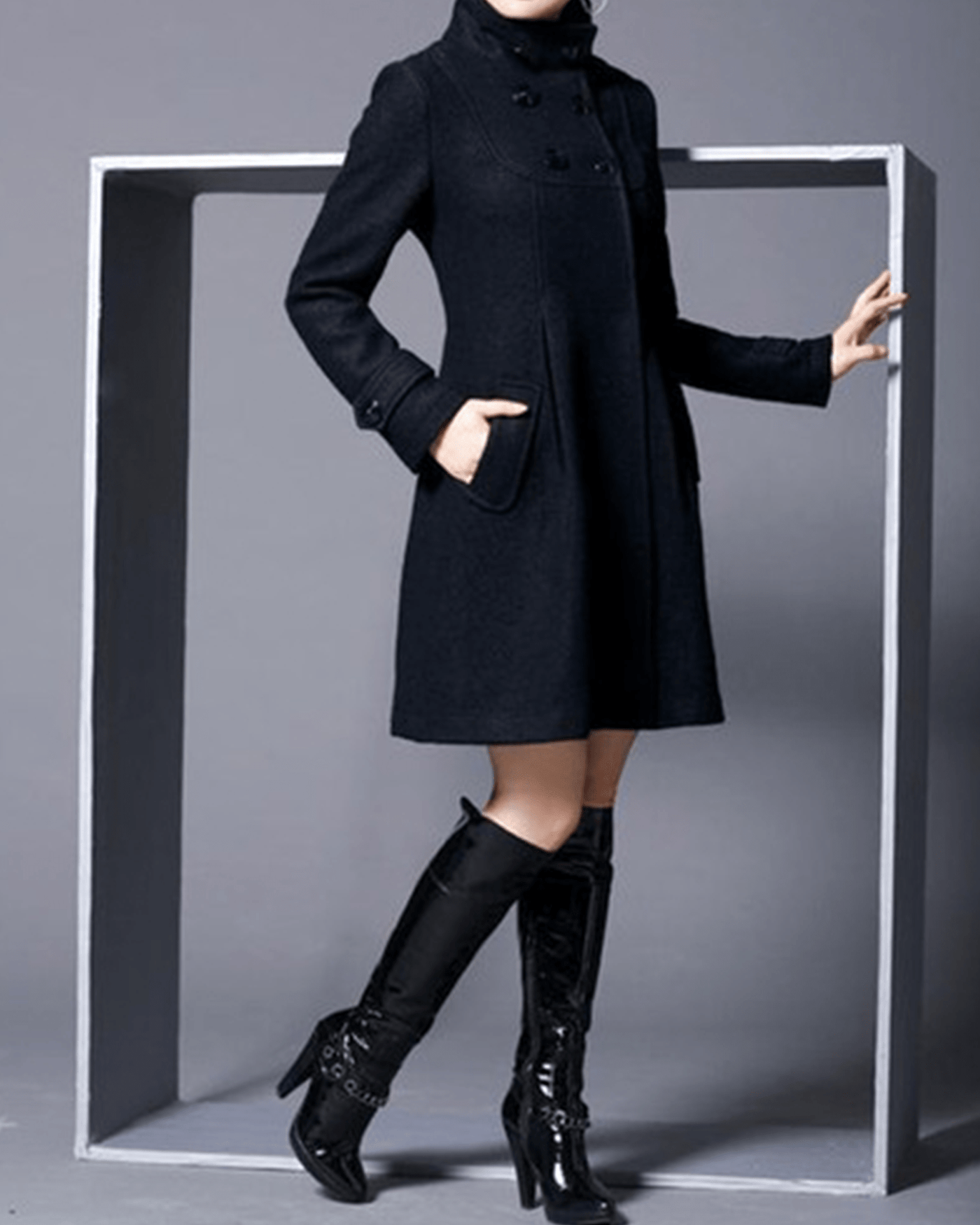 Victoria - Stylish coat with side pockets